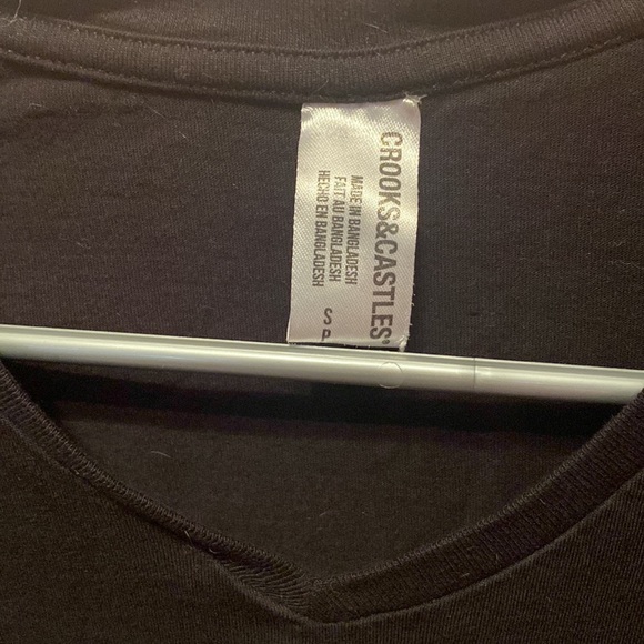 ❌❌SOLD❌❌Women’s CROOKS & CASTLES tee - Picture 2 of 4